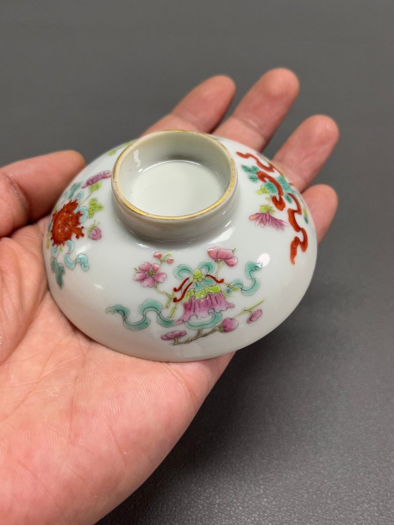 清道光  粉彩花卉八吉祥纹盖杯 - 图35