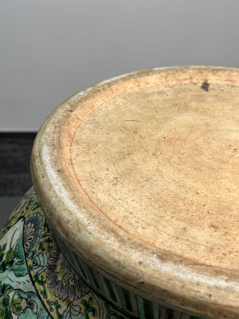 清光绪  素三彩花卉开光花鸟纹铺首缸 - 图25