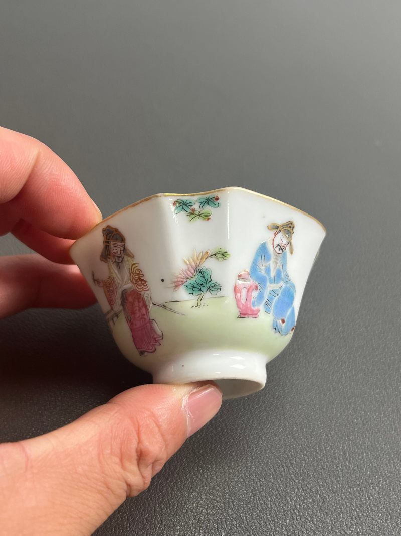 清道光  粉彩“四爱”图倭角杯 - 图5