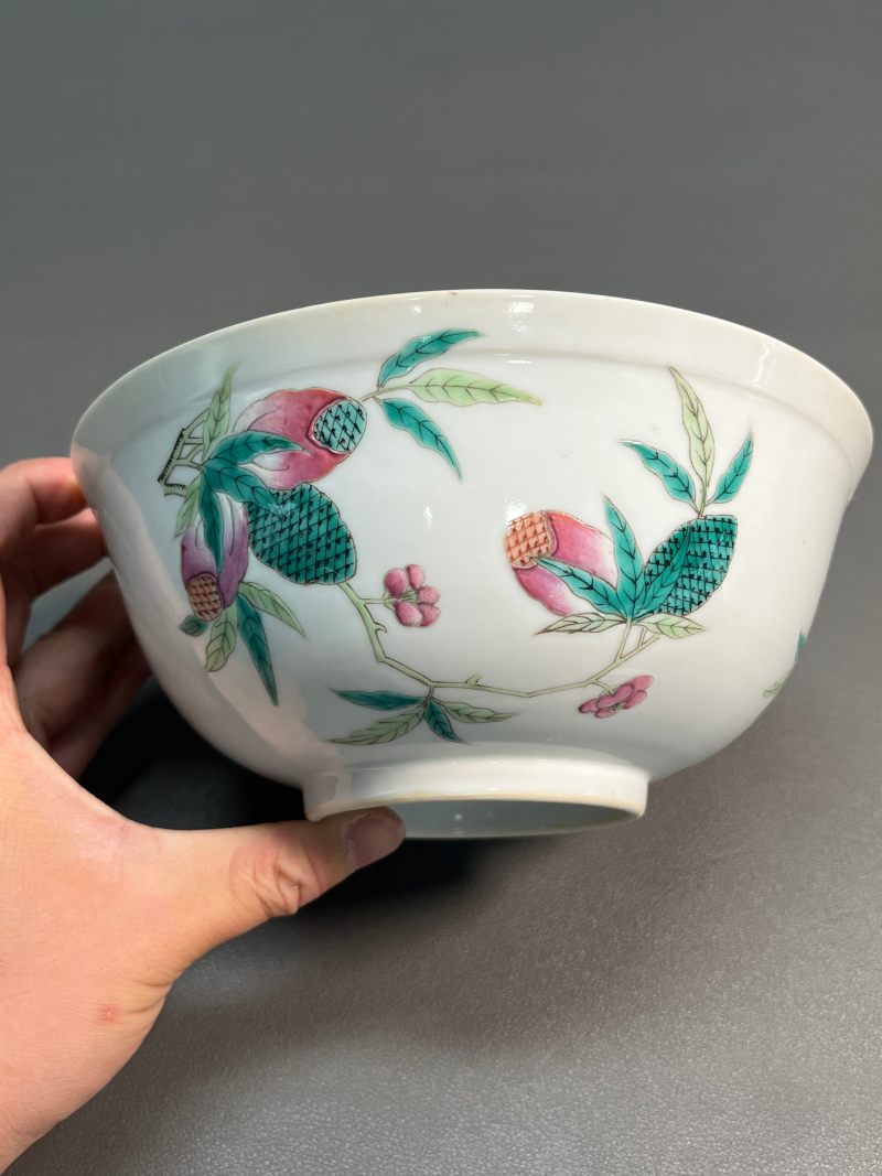 清光绪  内青花外粉彩瑞果纹碗 - 图4