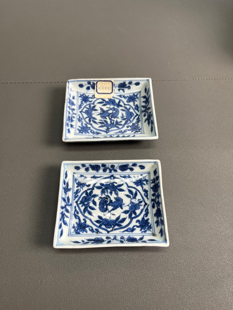 明万历  青花开光花鸟纹四方小碟（一对） - 图3
