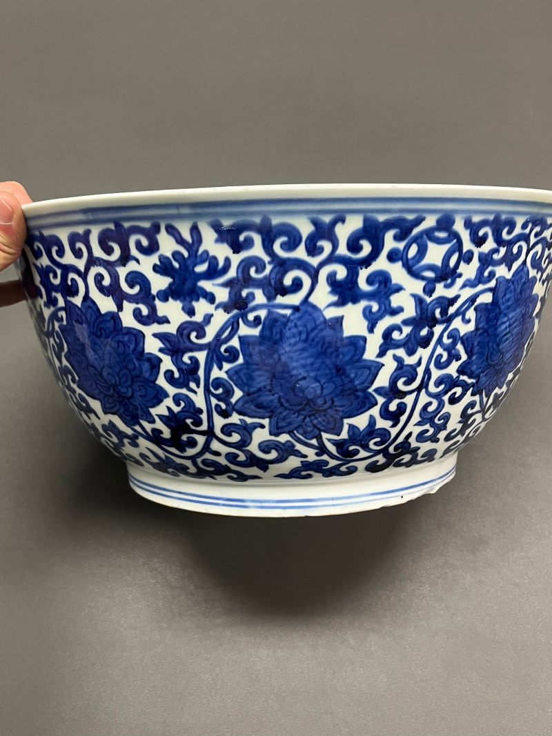 明嘉靖 青花缠枝莲纹大碗 - 图10