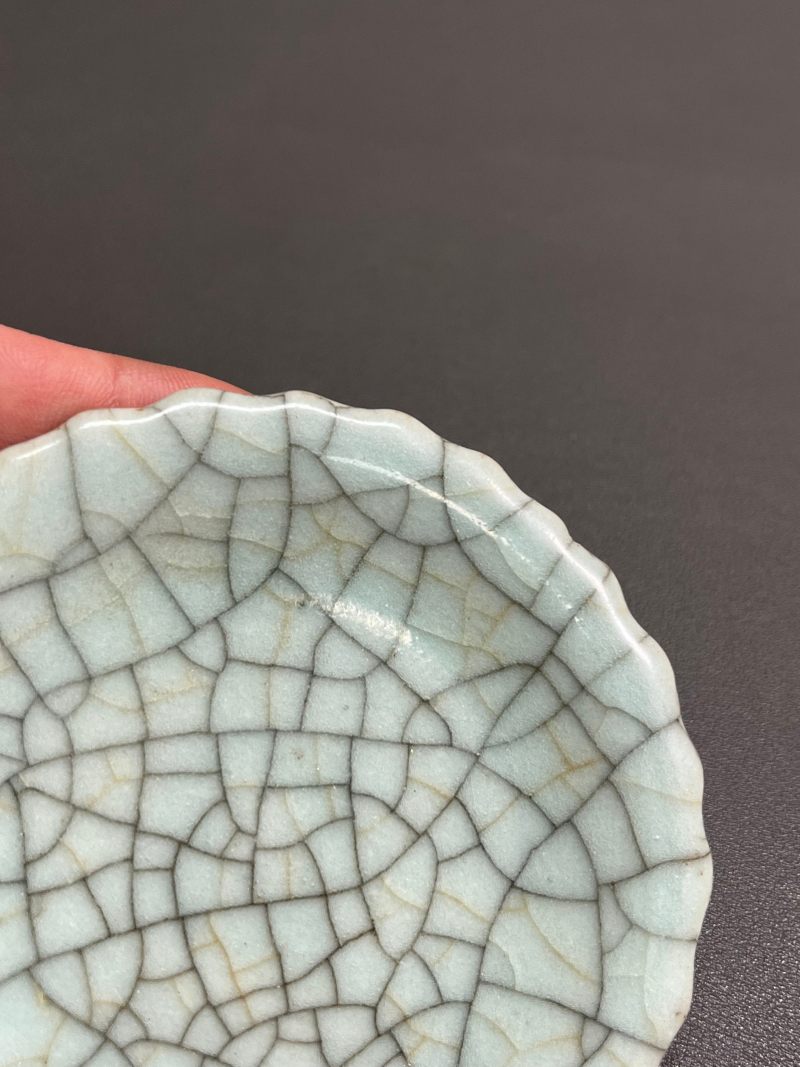 清雍正  仿哥釉笔舔（带木盒） - 图5
