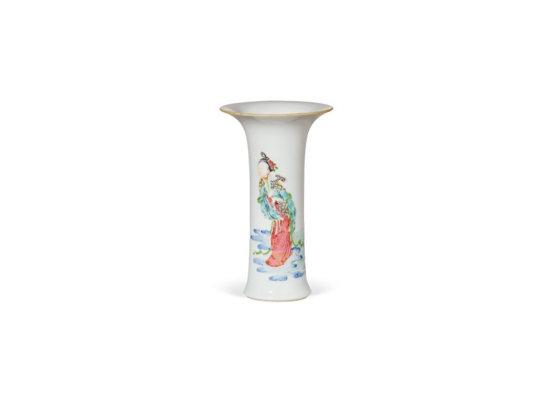 清道光  粉彩仕女图小花觚