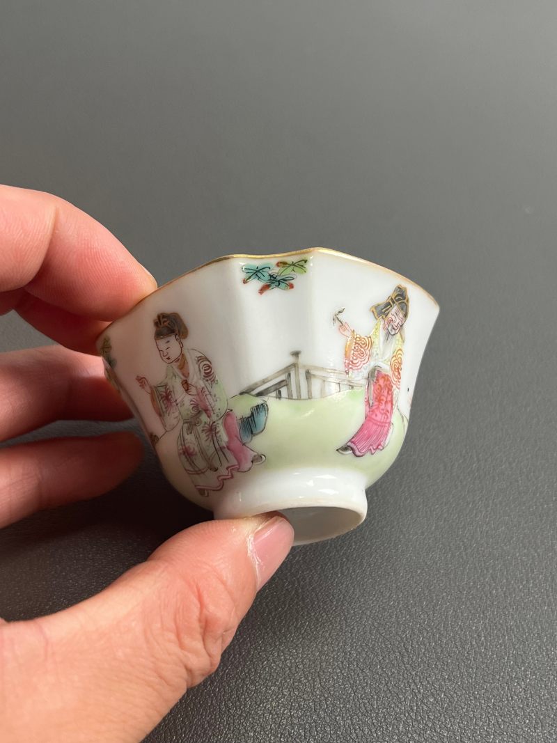 清道光  粉彩“四爱”图倭角杯 - 图7