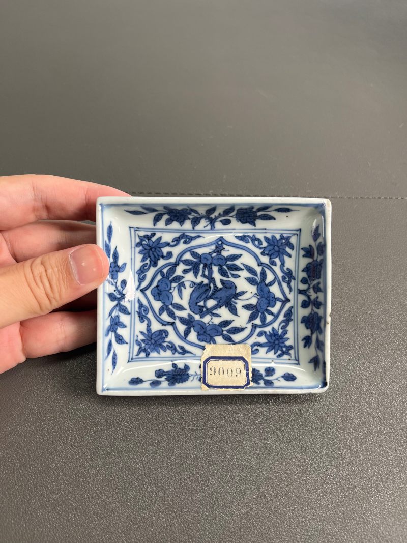 明万历  青花开光花鸟纹四方小碟（一对） - 图5