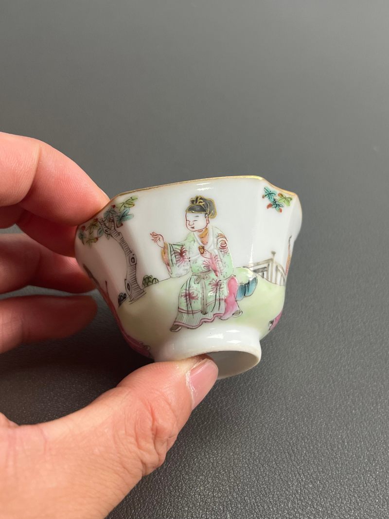清道光  粉彩“四爱”图倭角杯 - 图8