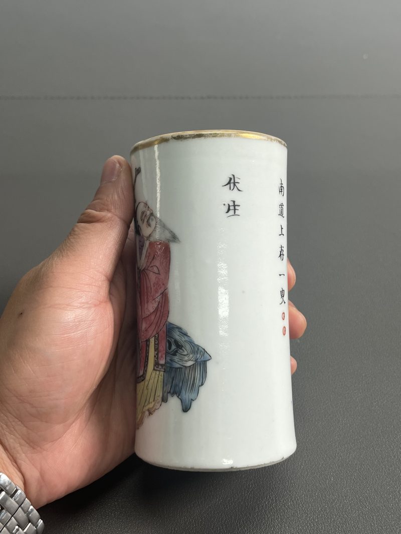 清道光 粉彩“无双谱”笔筒 - 图10