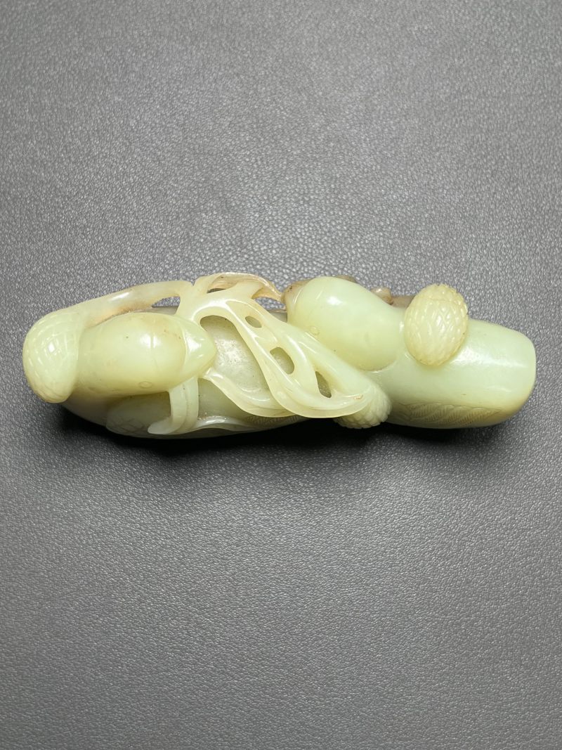 清乾隆  玉雕鸳鸯摆件（带木座） - 图7