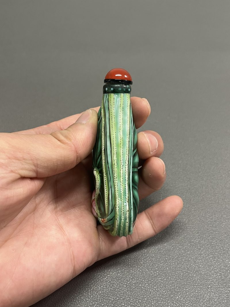 清  仿生荷叶莲花鼻烟壶 - 图7