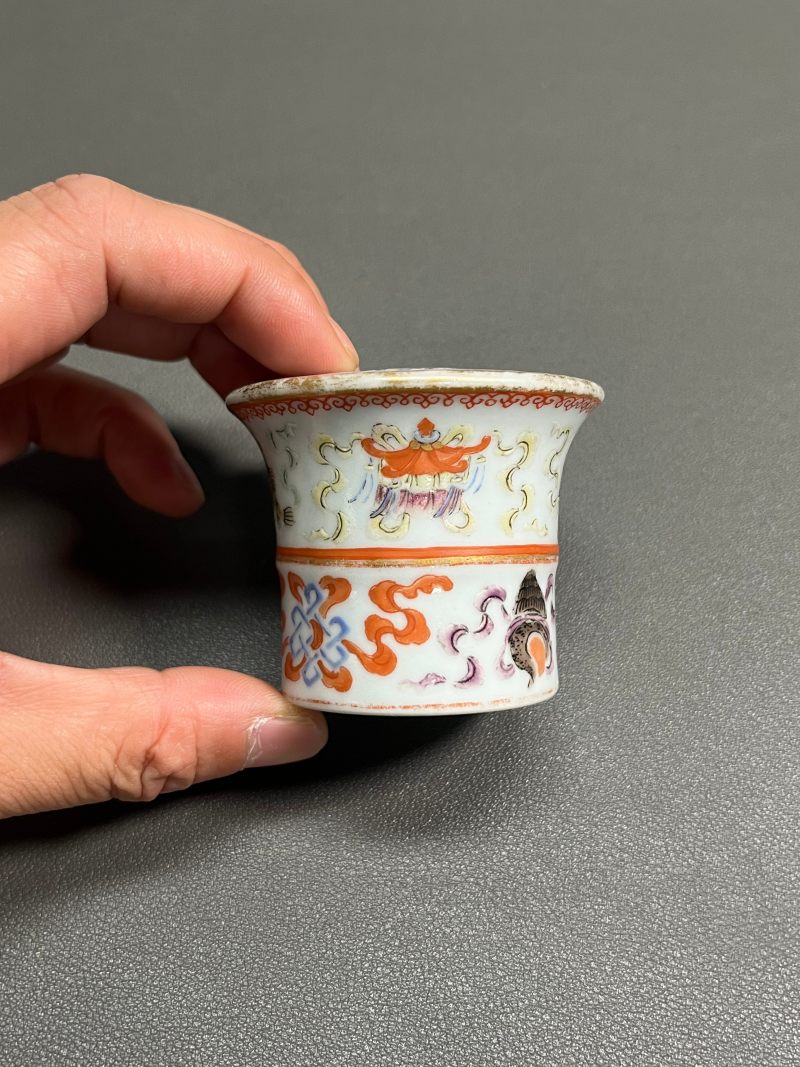 清乾隆“药洲”款粉彩八宝缠枝莲纹轴头（一对） - 图3