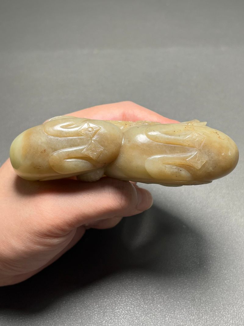 清乾隆  玉雕鸳鸯摆件（带木座） - 图8