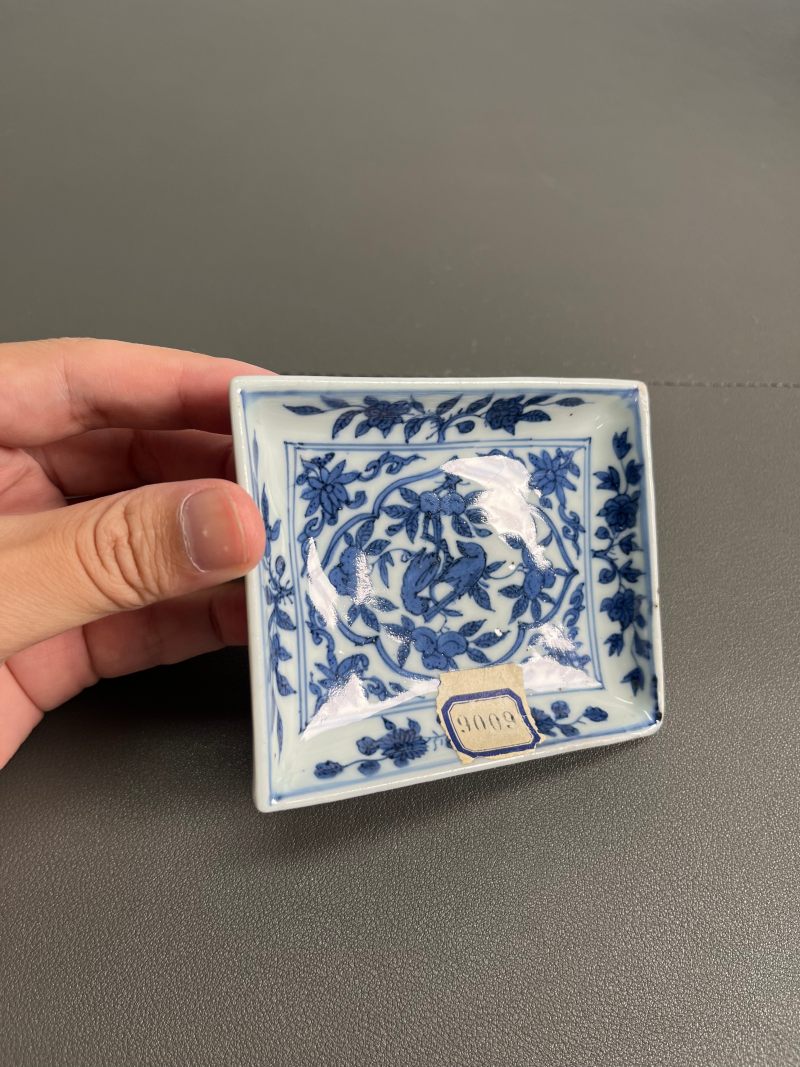 明万历  青花开光花鸟纹四方小碟（一对） - 图6