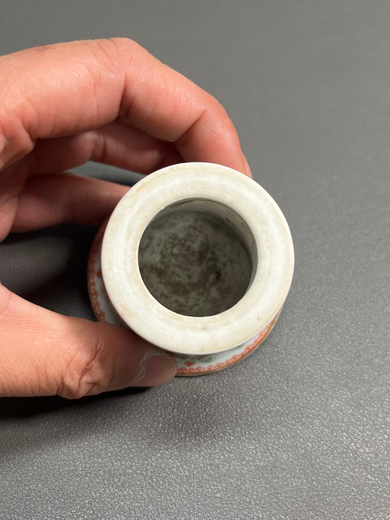 清乾隆“药洲”款粉彩八宝缠枝莲纹轴头（一对） - 图18
