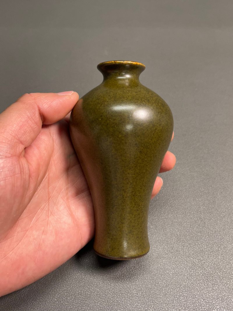 清乾隆 茶叶末釉小梅瓶 - 图6