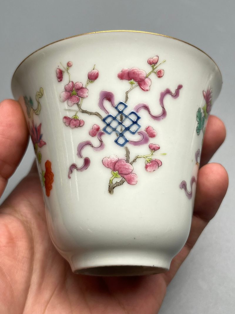 清道光  粉彩花卉八吉祥纹盖杯 - 图10