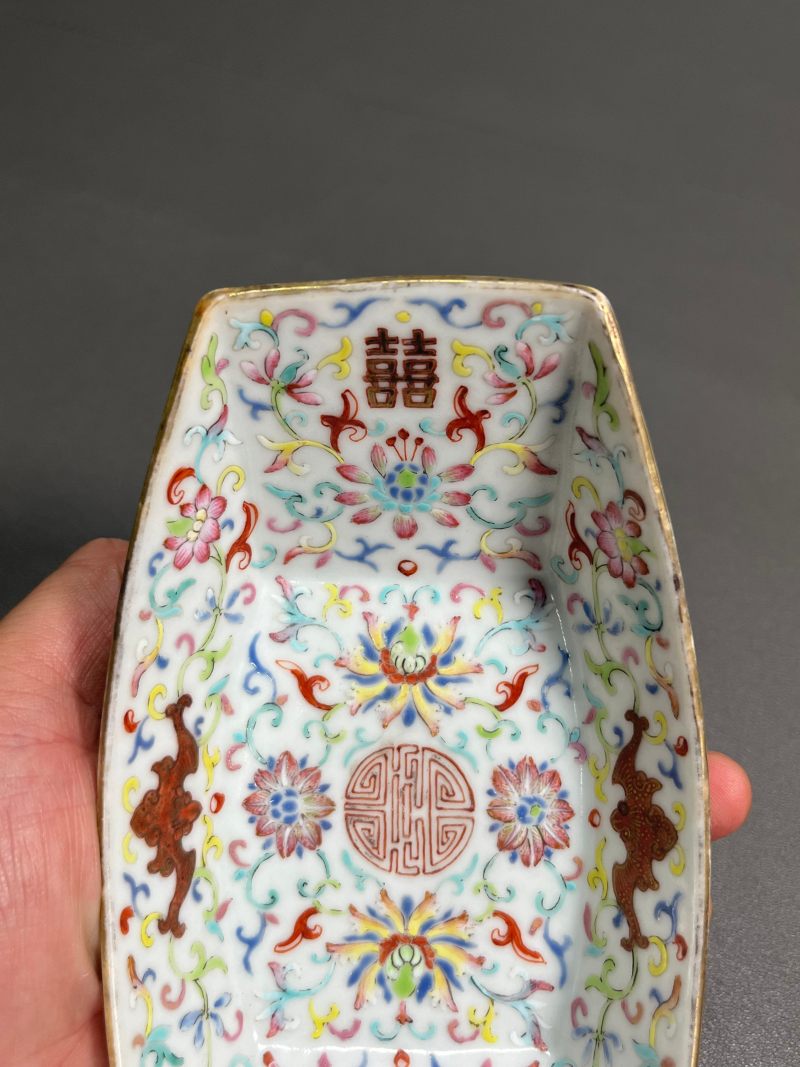 清嘉庆  粉彩洪福喜庆绵长纹茶船 - 图7