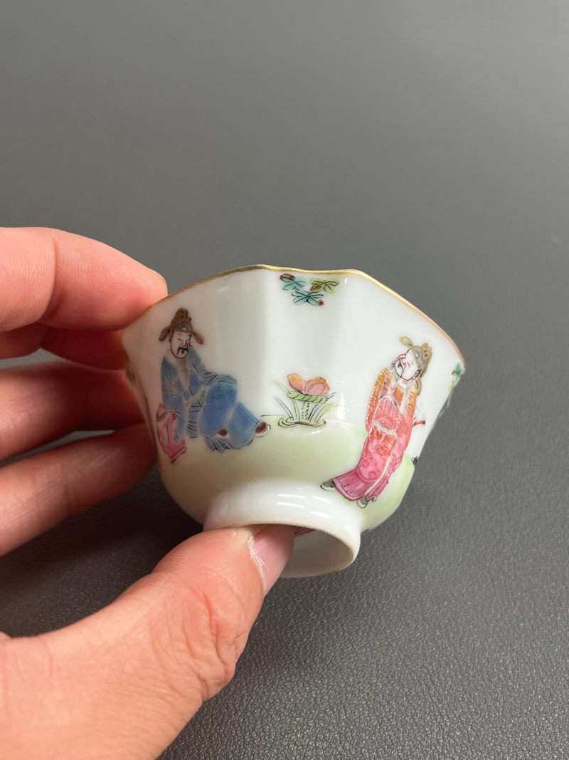 清道光  粉彩“四爱”图倭角杯 - 图11