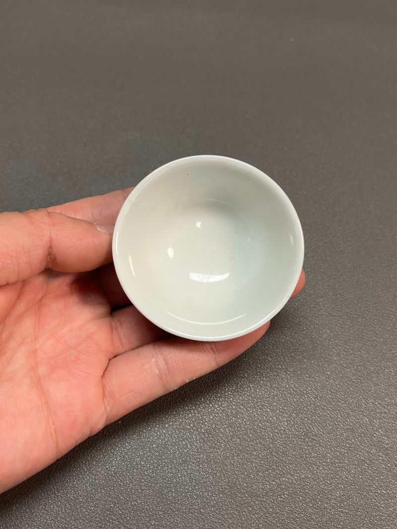 民国乙亥年  墨地粉彩“百花不露地”盘杯（一组 10 件） - 图10