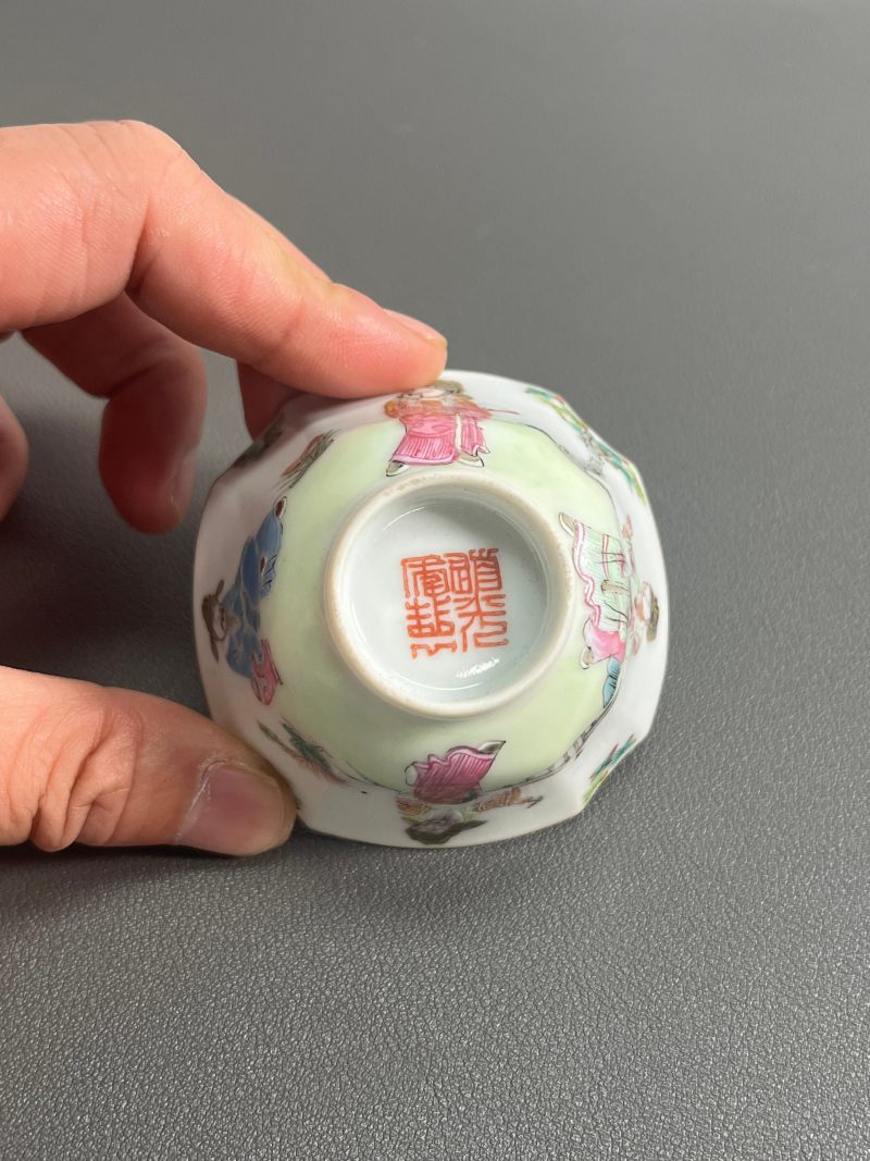 清道光  粉彩“四爱”图倭角杯 - 图14