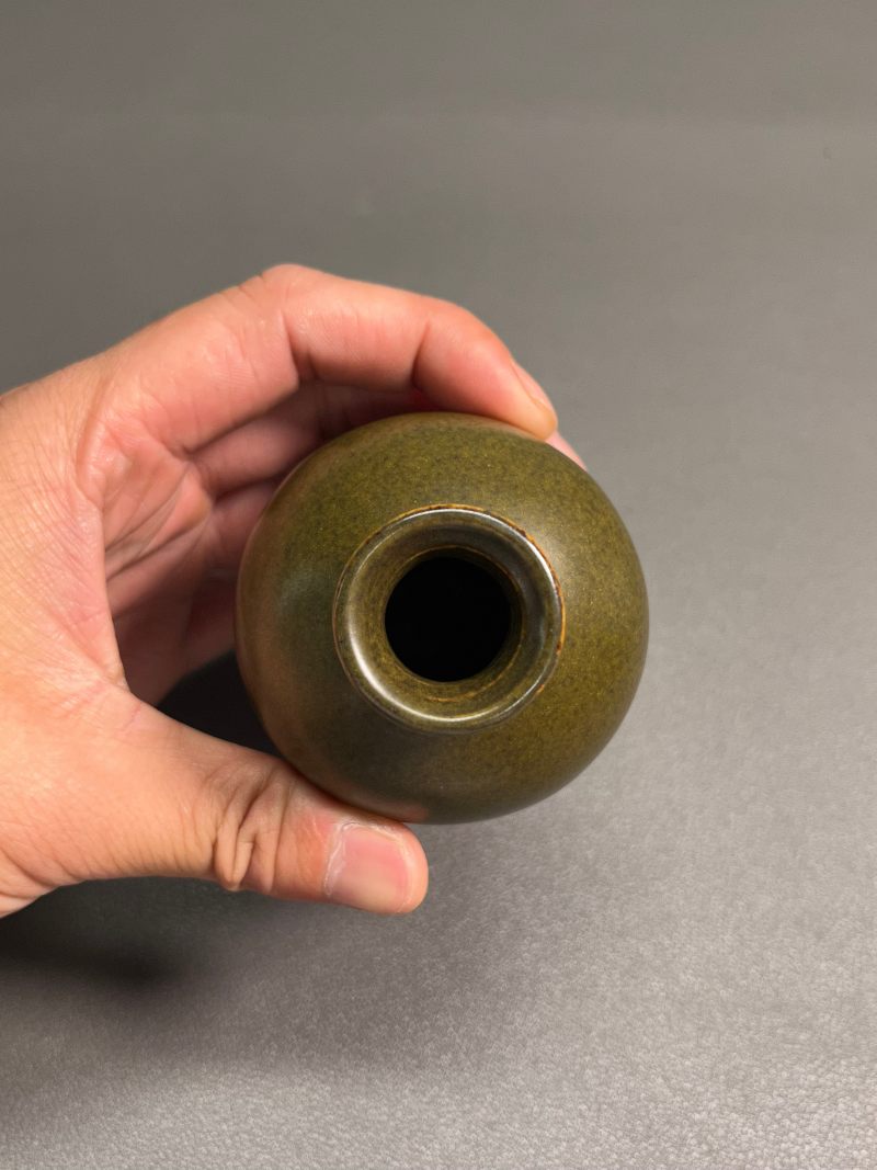 清乾隆 茶叶末釉小梅瓶 - 图10