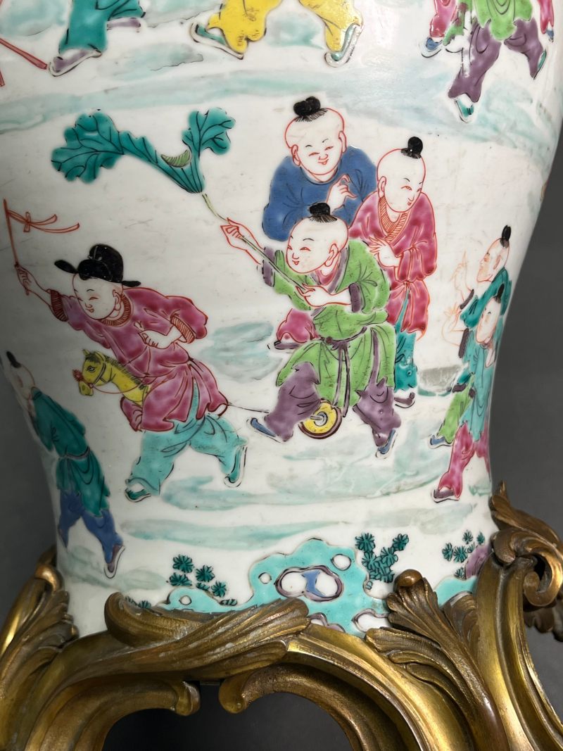 清雍正  粉彩“百子嬉春”图大罐 - 图11