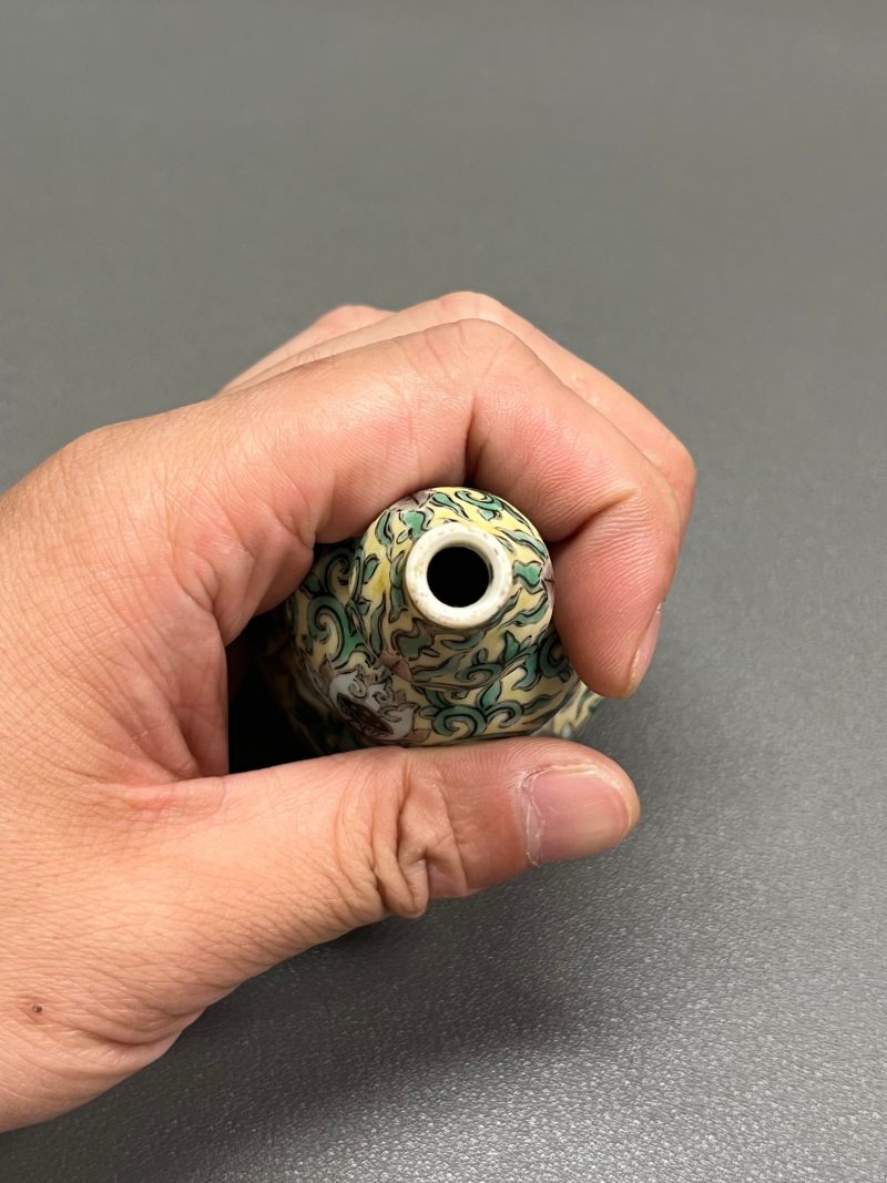 清康熙  素三彩缠枝莲纹葫芦瓶（带木座） - 图13