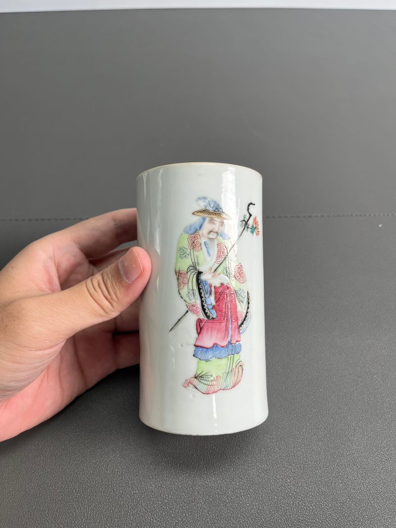 清咸丰 粉彩粉彩“无双谱”笔筒 - 图3