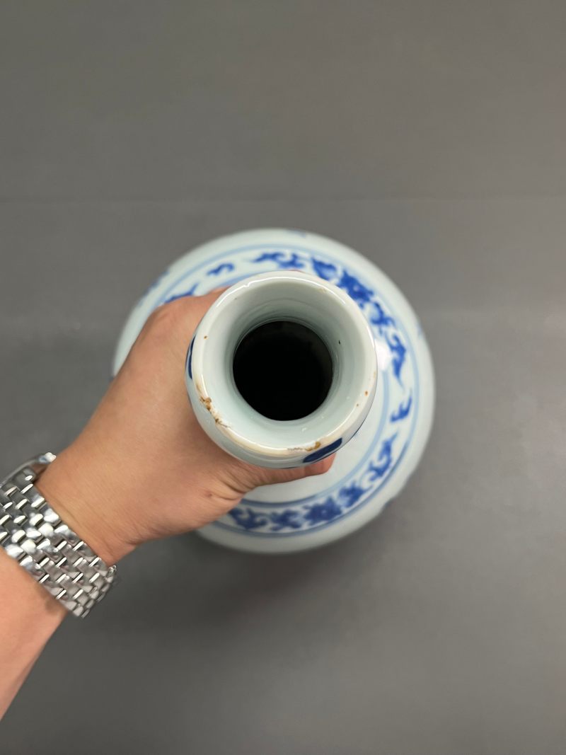 明崇祯 青花花鸟图瓶 - 图13