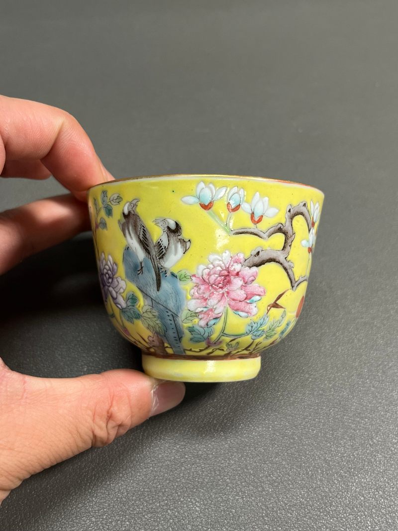 清光绪  黄地粉彩花鸟纹杯 - 图4