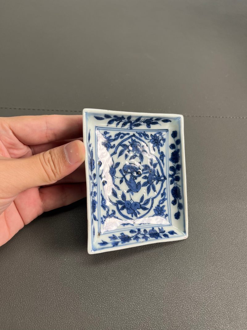 明万历  青花开光花鸟纹四方小碟（一对） - 图13