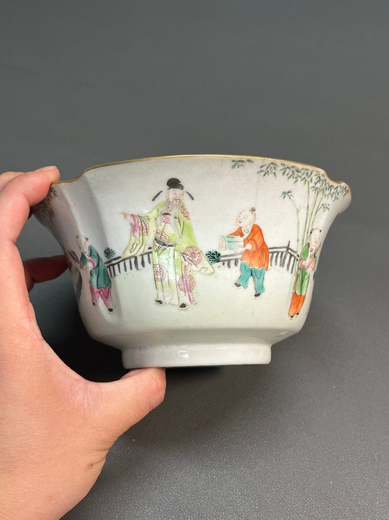 清道光  粉彩人物倭角碗 - 图6
