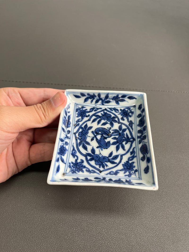 明万历  青花开光花鸟纹四方小碟（一对） - 图14
