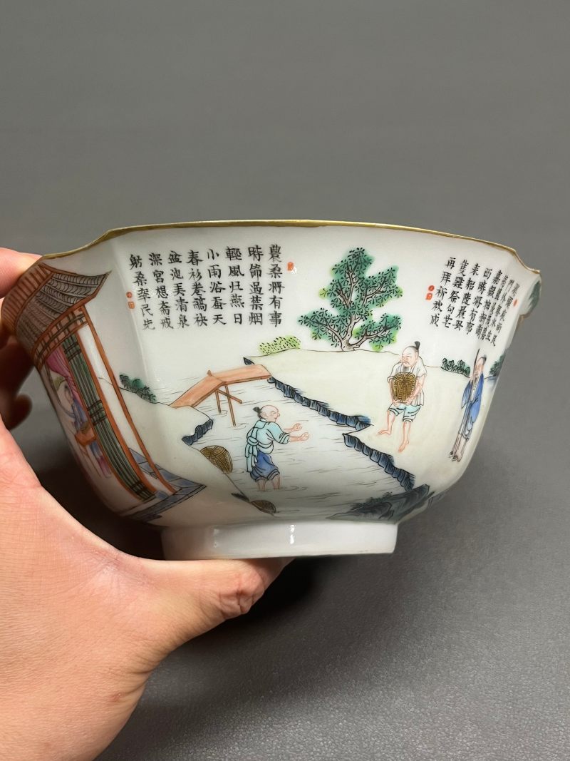 清嘉庆  粉彩“耕织”图诗文葵口碗 - 图13