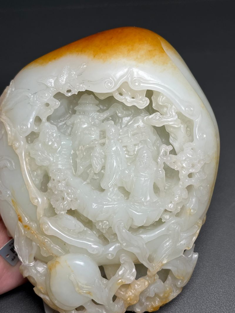 清乾隆  白玉寿桃人物摆件（带木座） - 图7