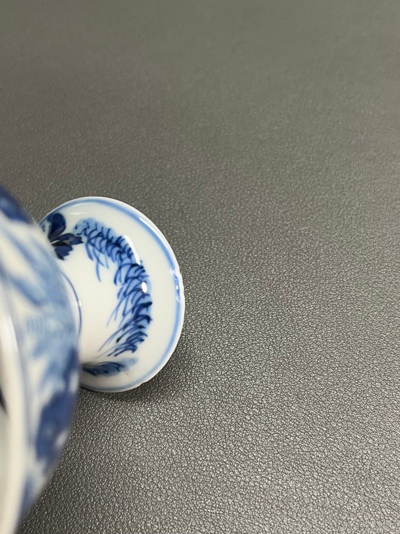 十八世纪  青花庭院高仕图梵文高足杯 - 图14