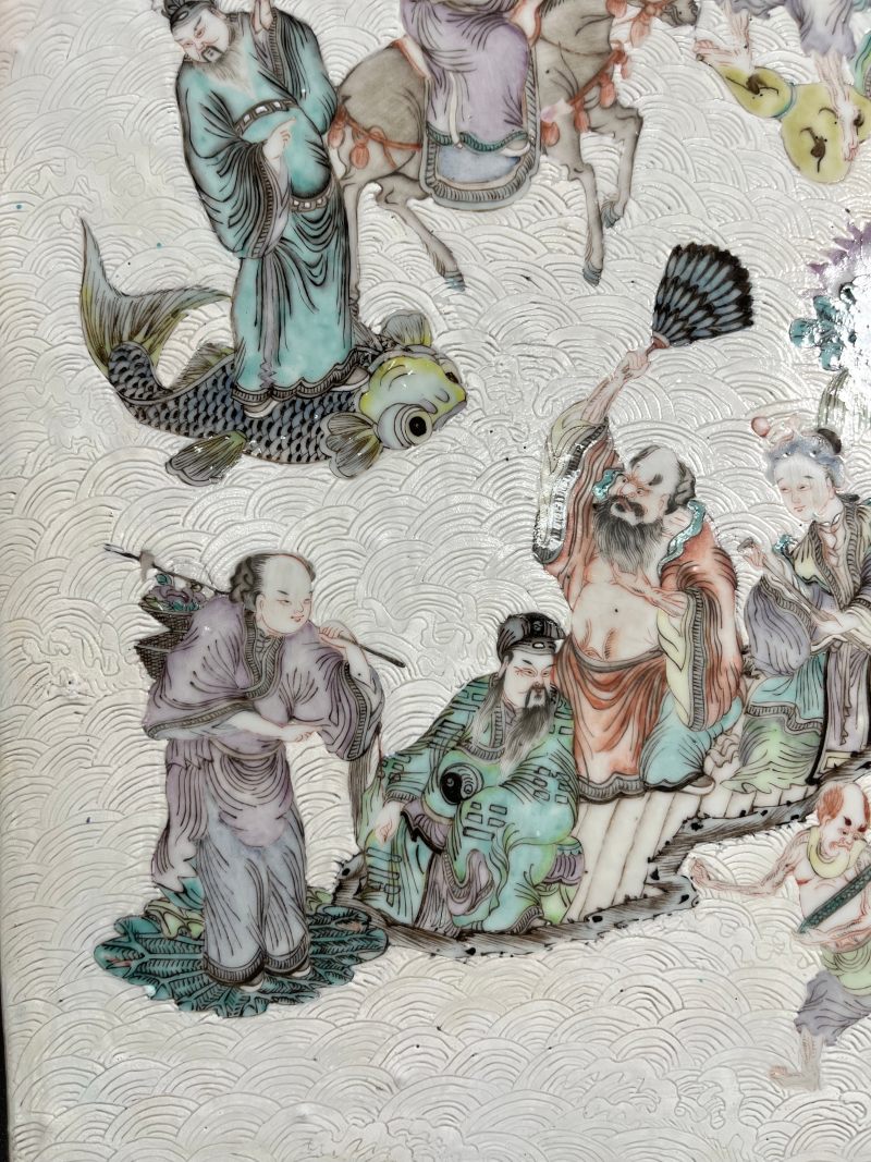 清晚期  白地轧道粉彩“八仙过海各显神通”图瓷板 - 图10