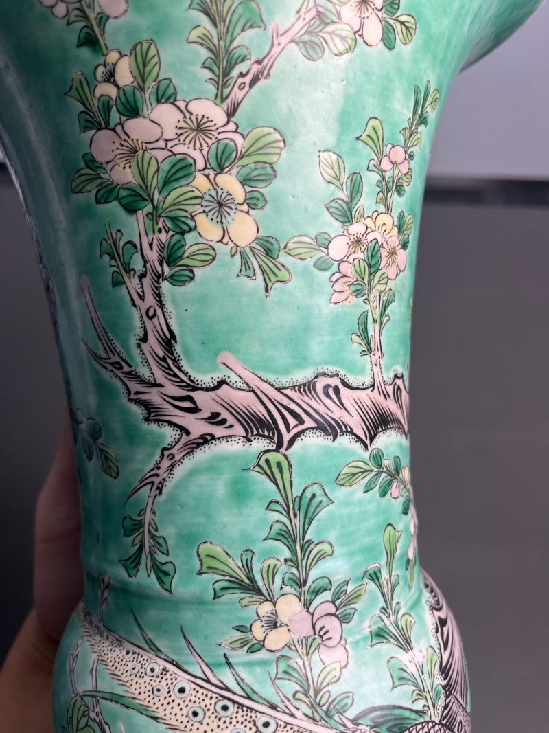 清康熙  素三彩“雏鸡牡丹”图花觚 - 图8
