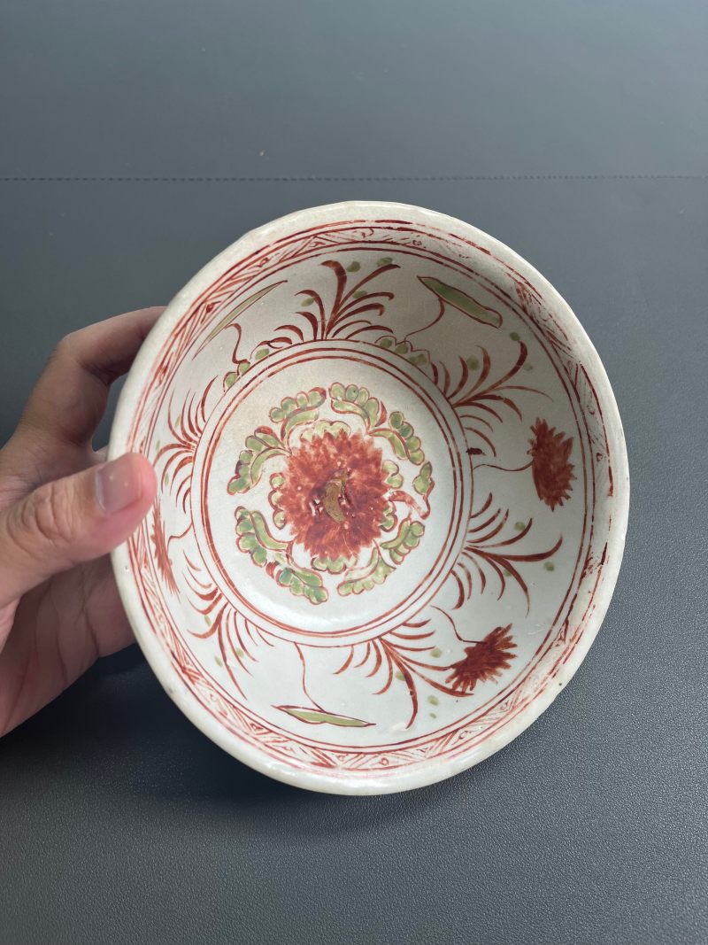 明中期  红绿彩花卉纹碗 - 图4