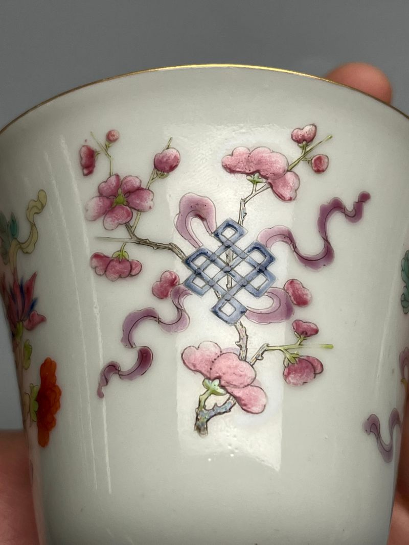 清道光  粉彩花卉八吉祥纹盖杯 - 图20