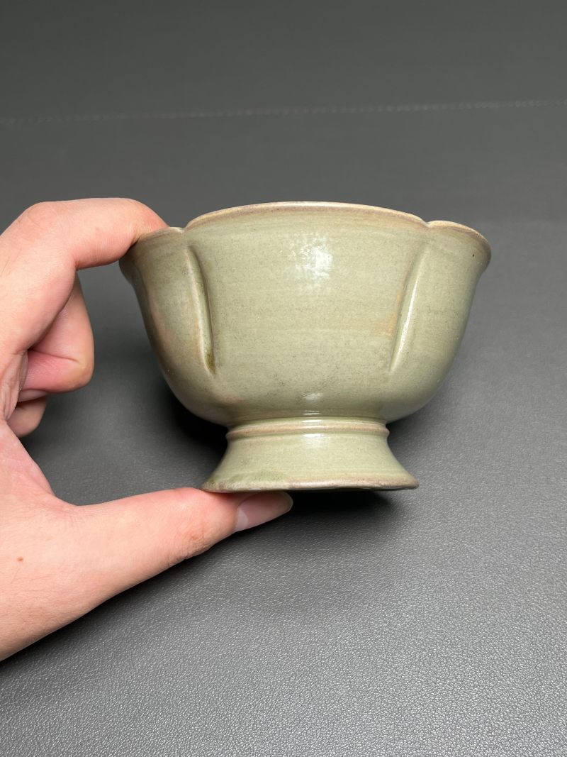 明或明以前  青釉花口高足杯 - 图6