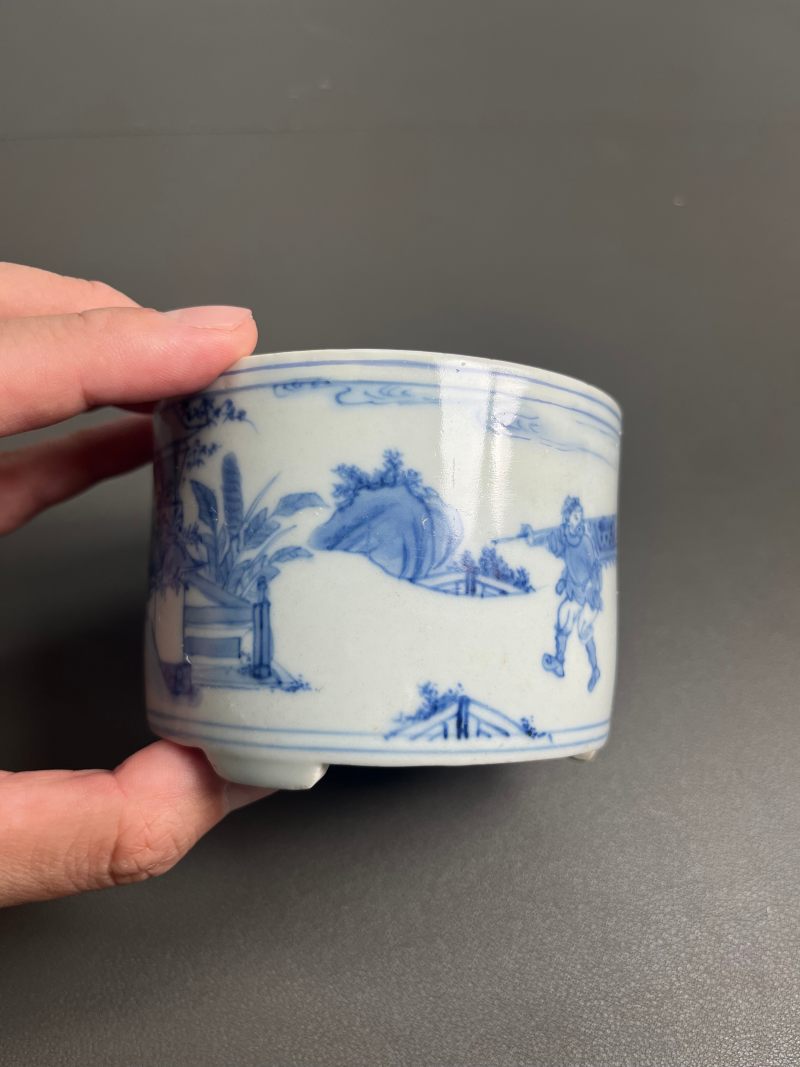 明崇祯  青花“状元归去马如飞”故事图香炉 - 图6