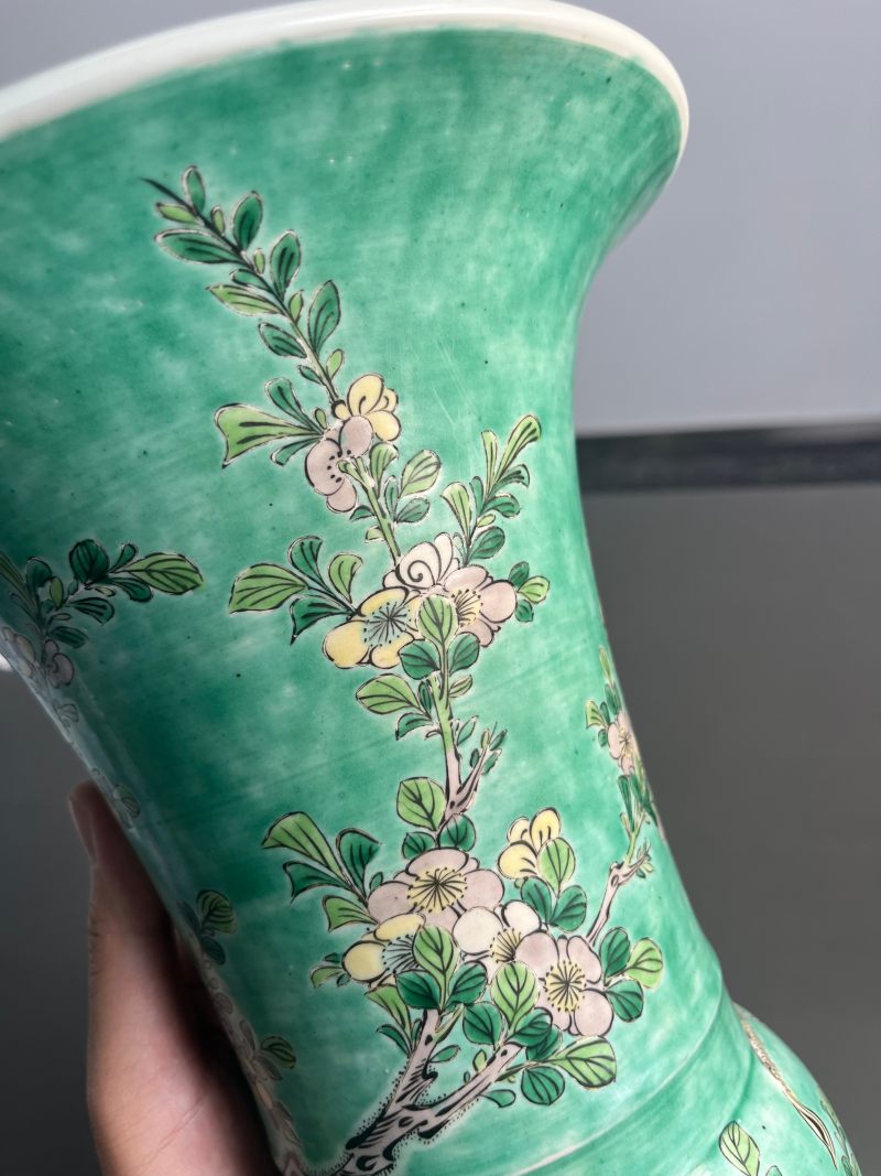 清康熙  素三彩“雏鸡牡丹”图花觚 - 图15