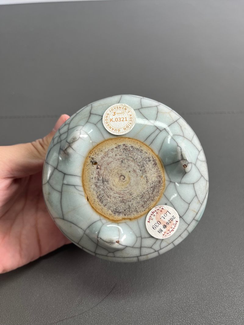 清雍正 仿哥釉三足炉 - 图11