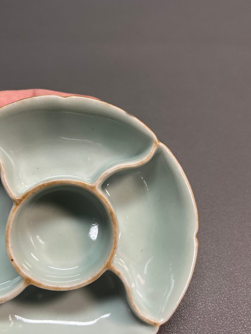 清乾隆  粉青釉调色盘（附老盒） - 图11