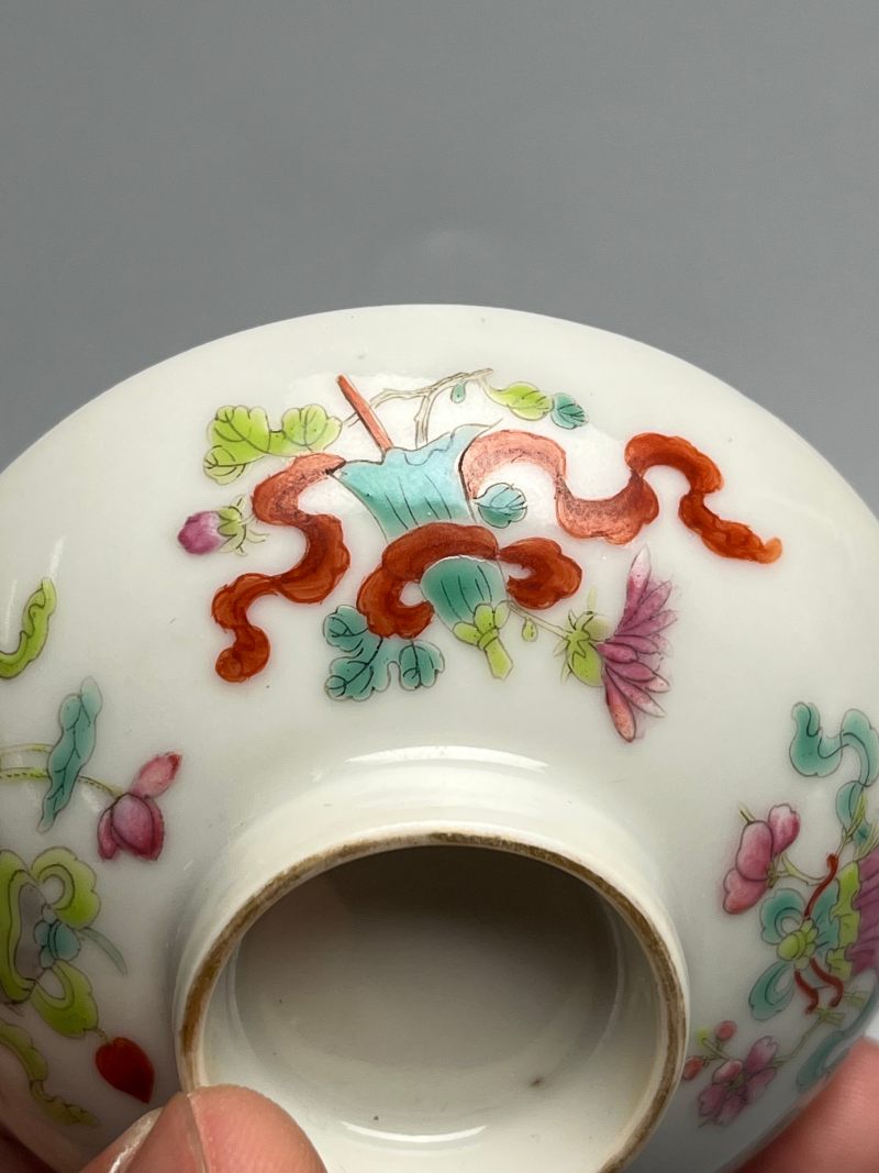 清道光  粉彩花卉八吉祥纹盖杯 - 图22