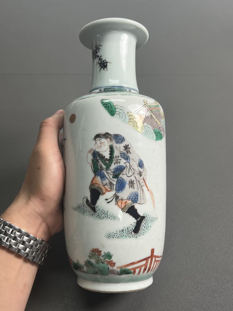 清康熙 五彩人物图小棒槌瓶 - 图6