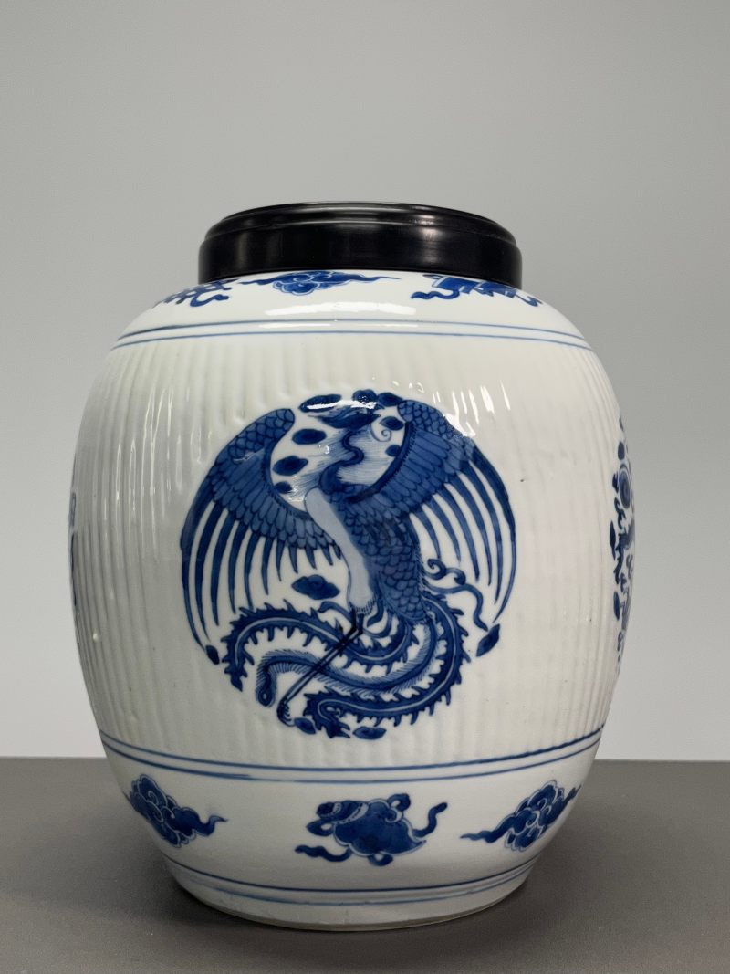 清康熙  青花龙凤纹瓜棱罐（带木盖） - 图4
