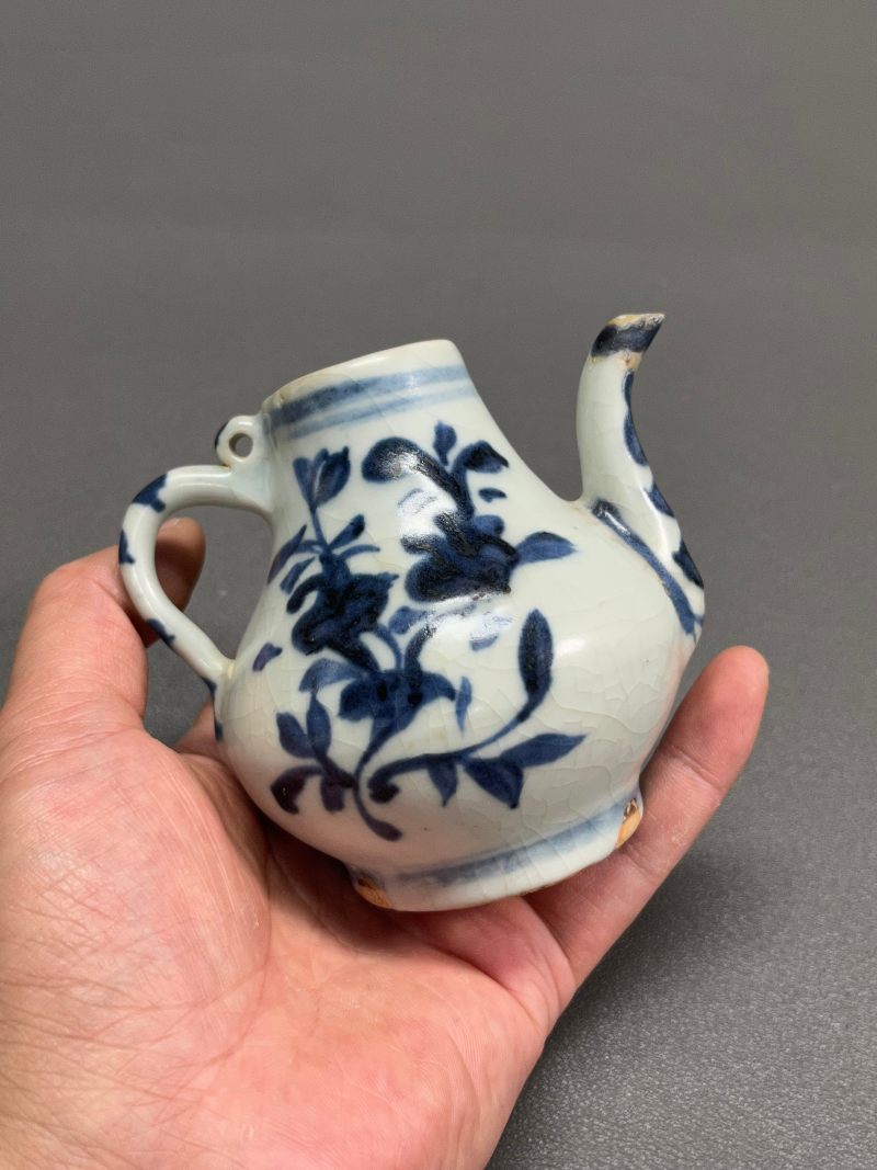 元  青花花卉纹执壶 - 图8