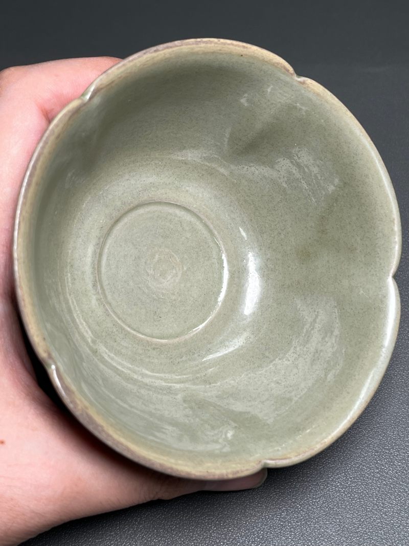明或明以前  青釉花口高足杯 - 图9